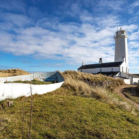 Finest Retreats - Lighthouse Cottage Rampside Bagian luar foto