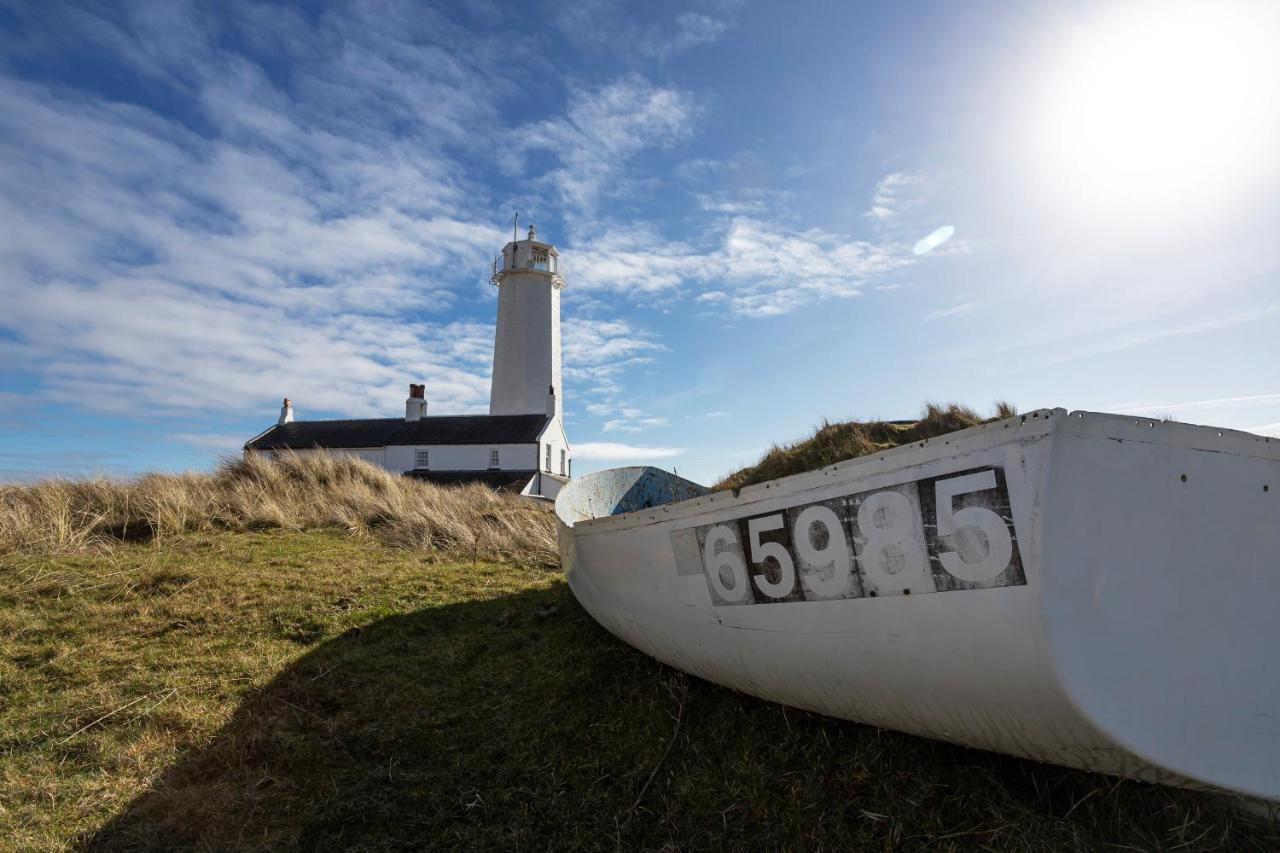 Finest Retreats - Lighthouse Cottage Rampside Bagian luar foto
